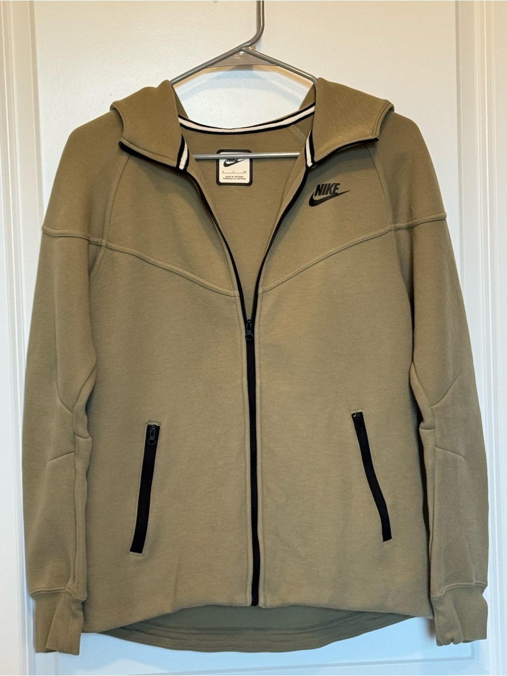 Nike Women’s Tech Fleece Windrunner Neutral Olive Full Zip Hoodie Size Small